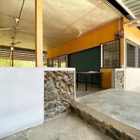ראנאו Oyo 90268 Lohan Point Lodge מראה חיצוני תמונה