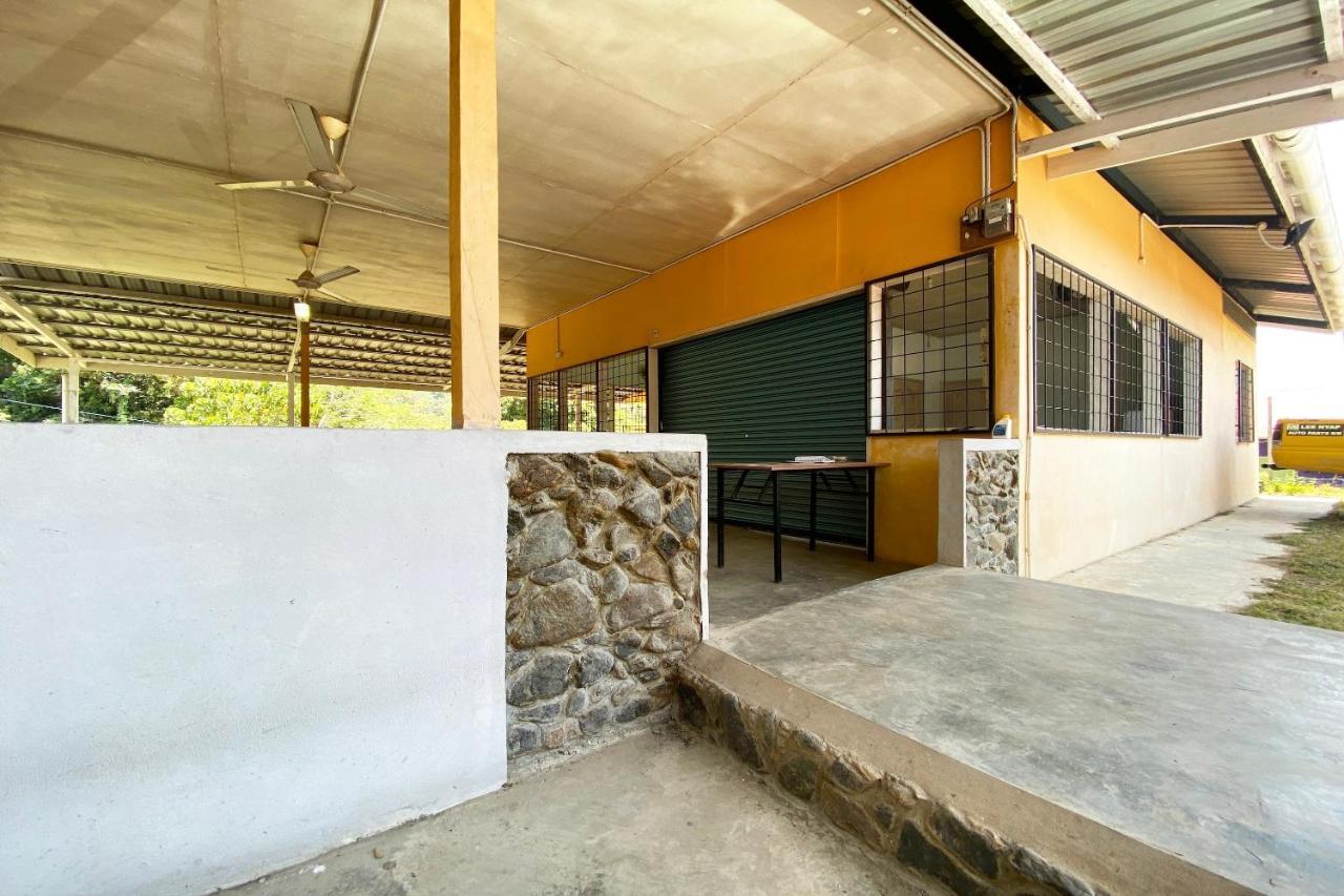 ראנאו Oyo 90268 Lohan Point Lodge מראה חיצוני תמונה