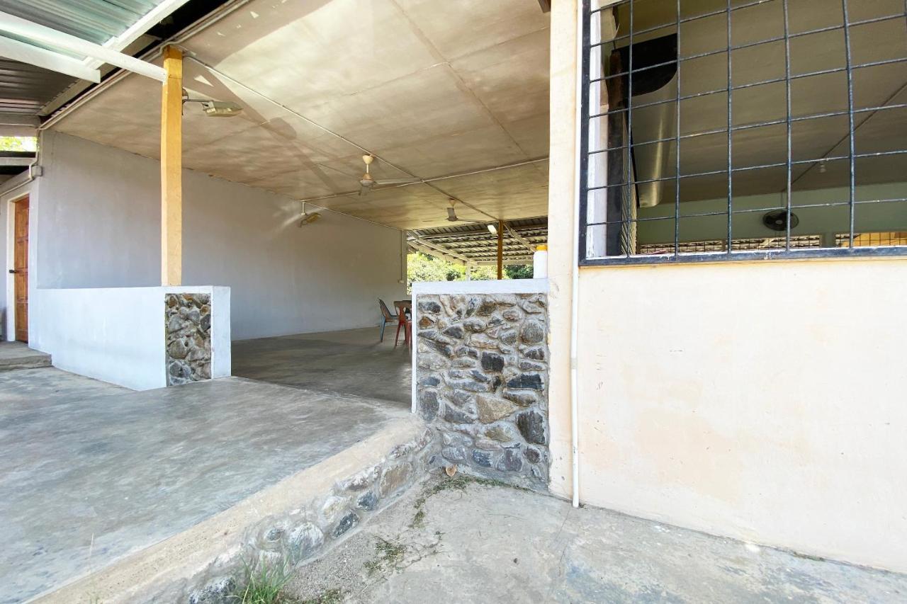 ראנאו Oyo 90268 Lohan Point Lodge מראה חיצוני תמונה